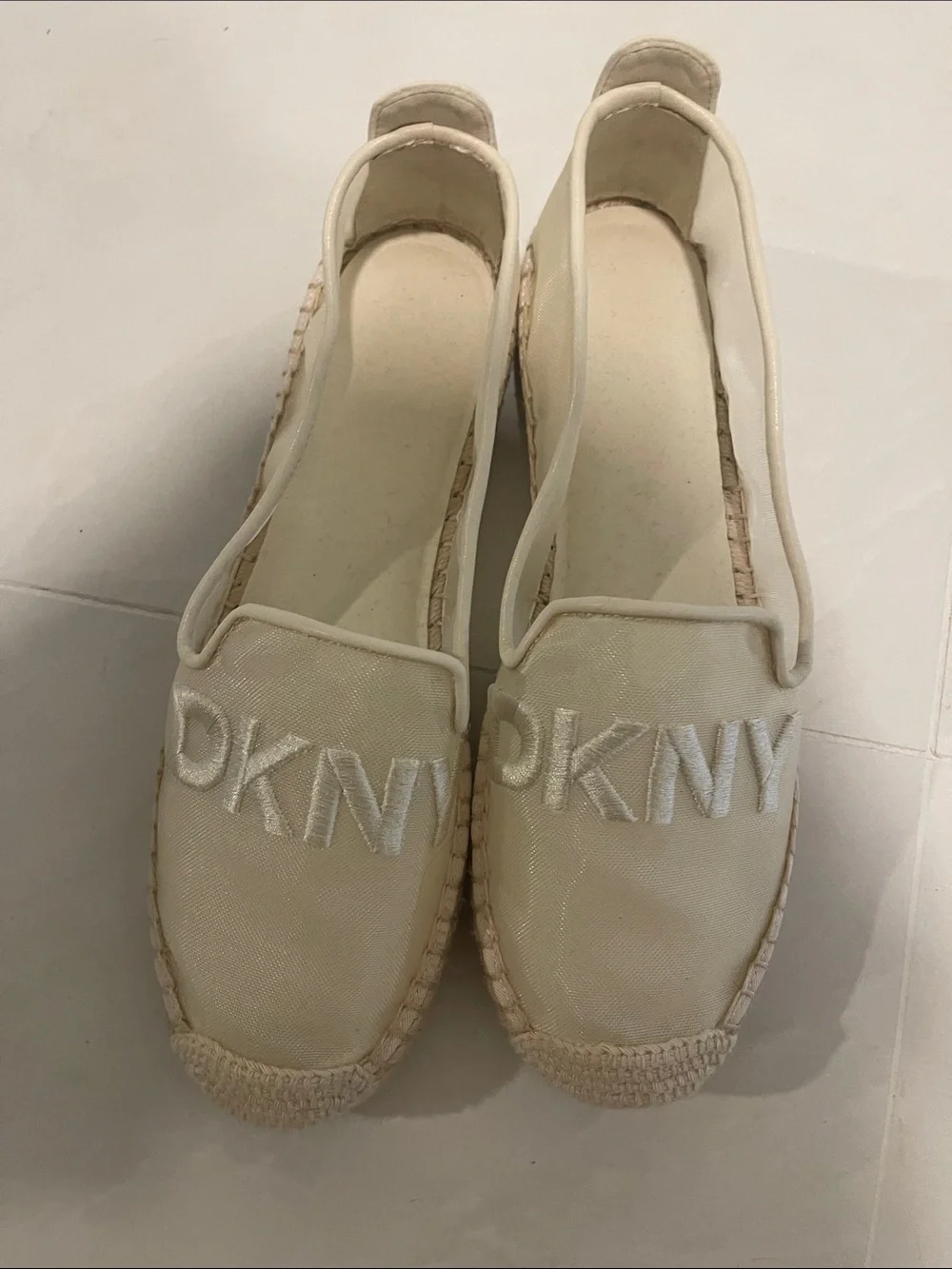 DKNY Women's Mallandra Logo Slip-On Espadrille Flats